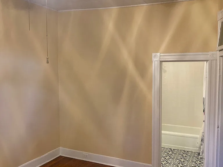 2802 Saint Paul St #1R — Photo 5