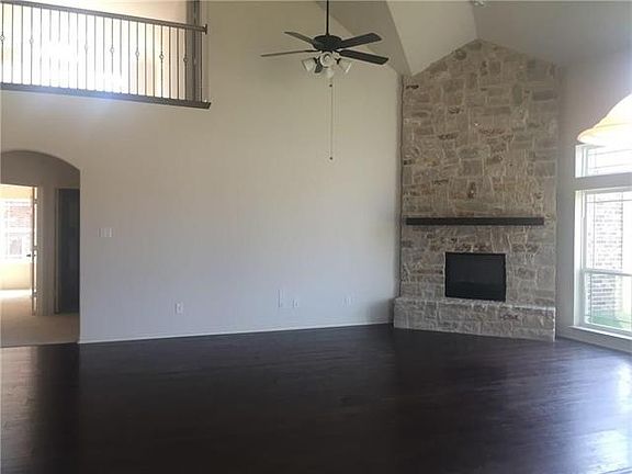 2nd image of 315 Westphalian Dr