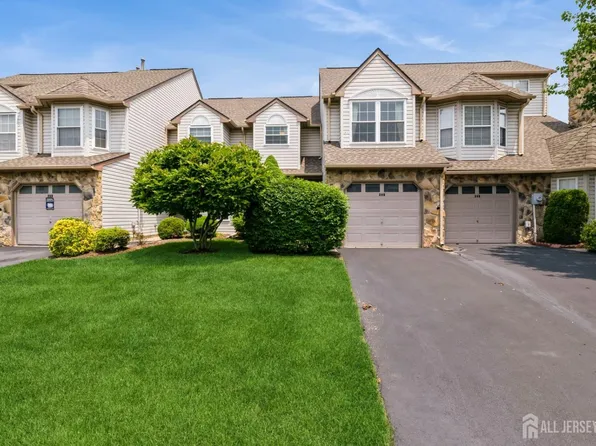 349 Lunar Rd, Piscataway, NJ 08854