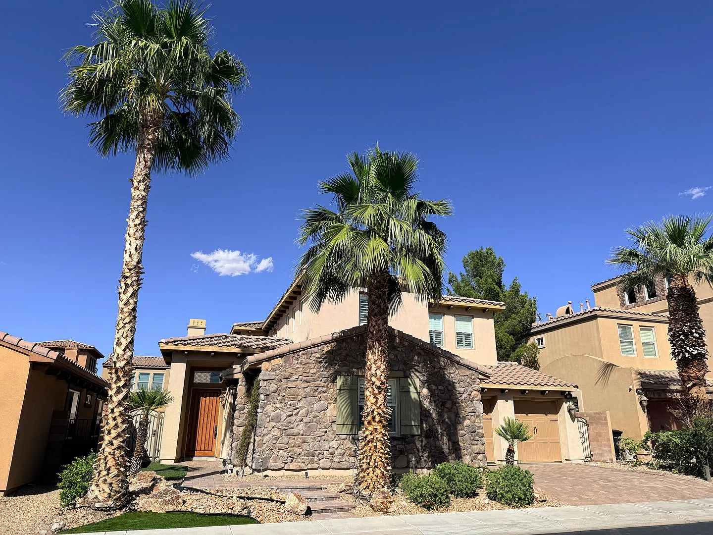 Tuscany Guard Gated Community — Photo 1