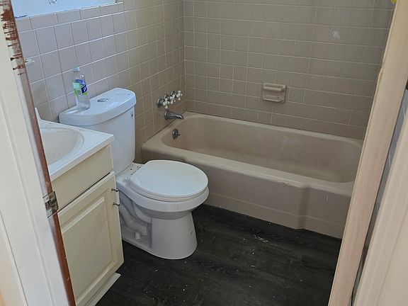 5th image of 1126 Arkansas Ave #2