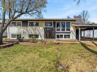 1131 Westleigh Ter, Ballwin, MO 63021