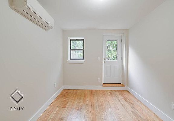 5th image of 435 Quincy St #1A