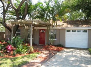 2922 W Paxton Ave, Tampa, FL 33611