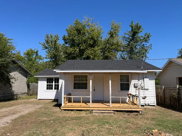 2305 Woodrow St, Van Buren, AR 72956