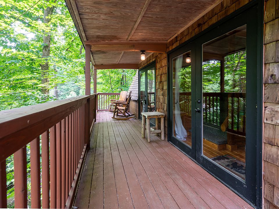 1st image of 913 Ski Mountain Rd