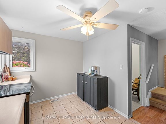 5th image of 128 McClintock Way