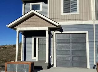 216 NW 3rd St #216, Grass Valley, OR 97029