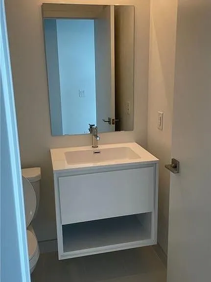 159 Wellesley St E #2008 — Photo 8