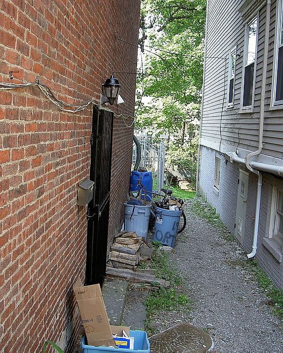 garden apt side entrance