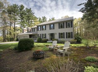 47 Robinson Creek Rd, Pembroke, MA 02359