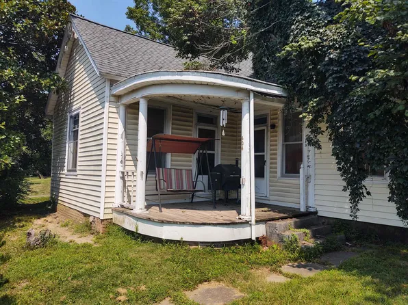 604 W Vine St, Vienna, IL 62995