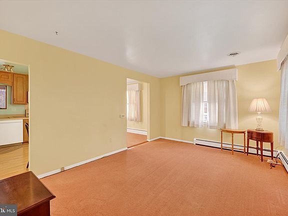 3rd image of 634 Longview Dr