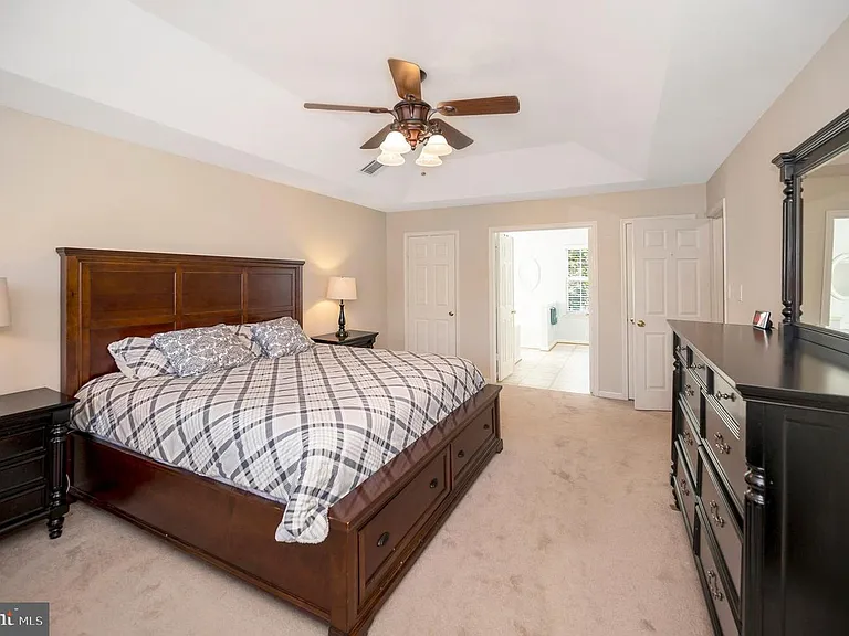 48 Savannah Ct — Photo 34