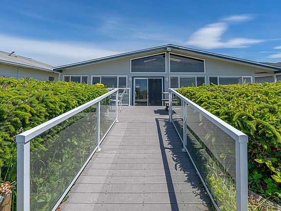 2nd image of 26550 Beach Dr