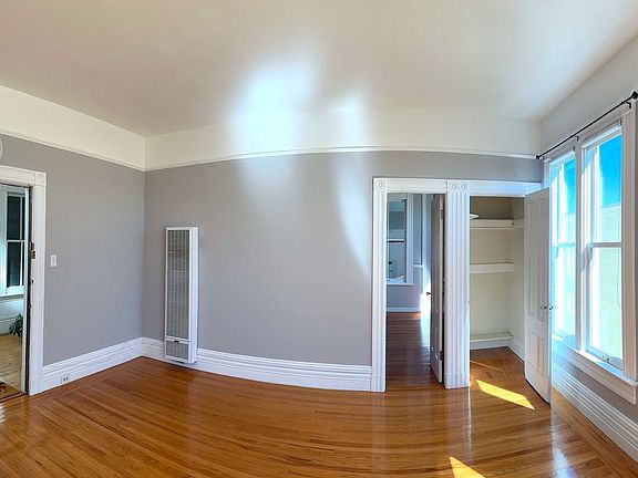 5th image of 46 Lloyd St APT 4
