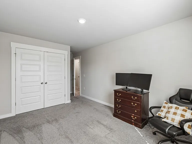 4607 Sardius Dr — Photo 11
