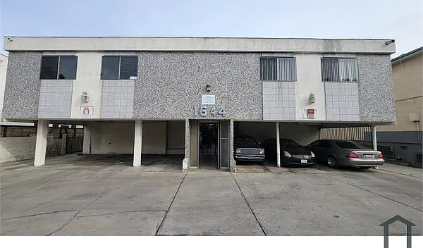 1 bed, 600 sqft, $2,100 — Photo 2