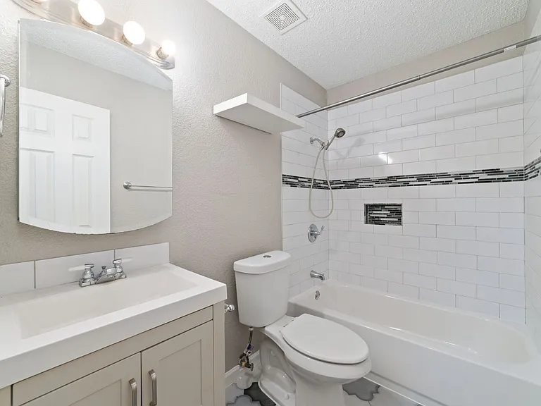 11610 Grapewood Dr — Photo 25