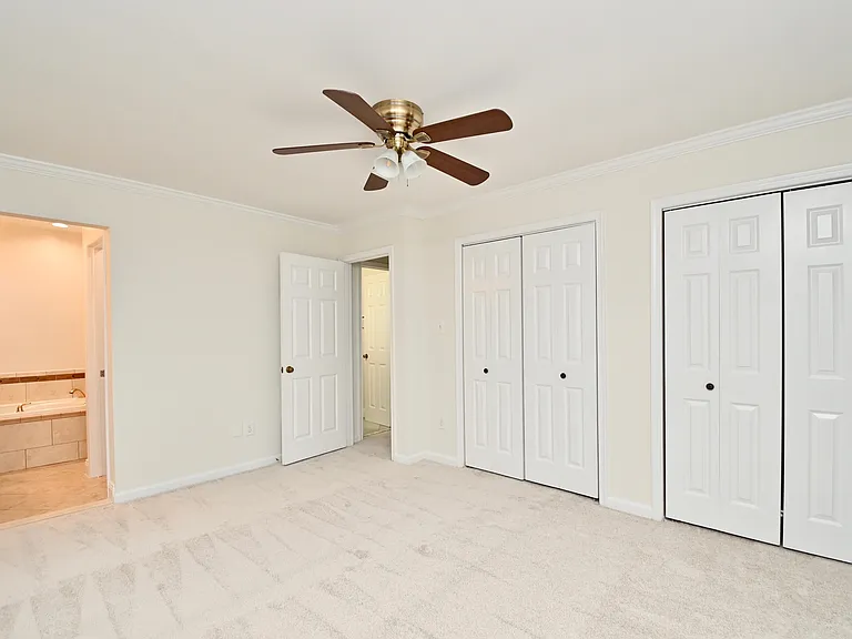 7775 Newington Woods Dr — Photo 43