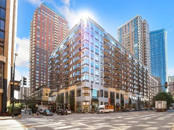 1 E 8th St APT 704, Chicago, IL 60605