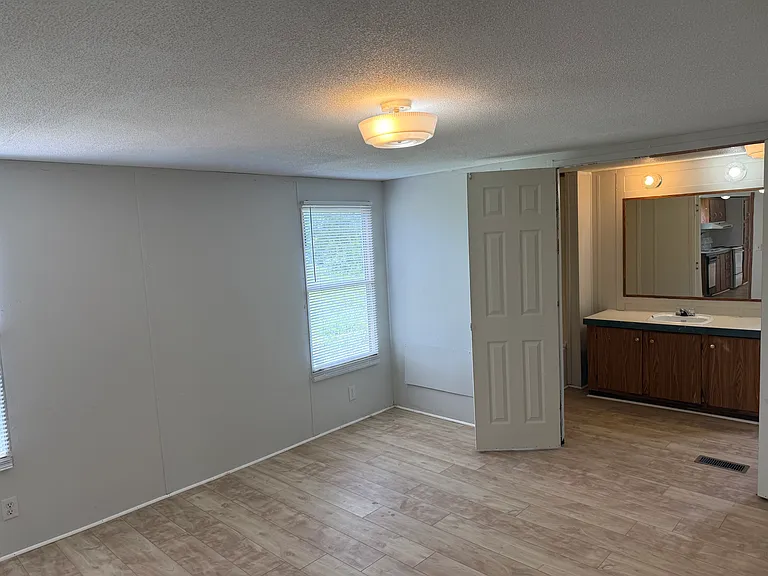 188 Wadley Rd — Photo 5