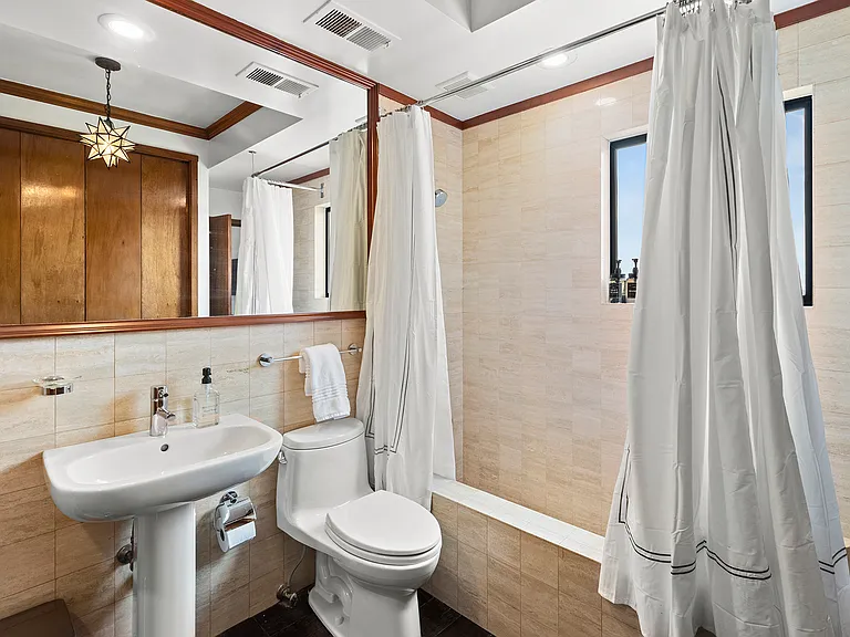 3135 Pacific Ave #6 — Photo 46