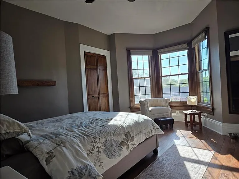 Luxury primary bedroom