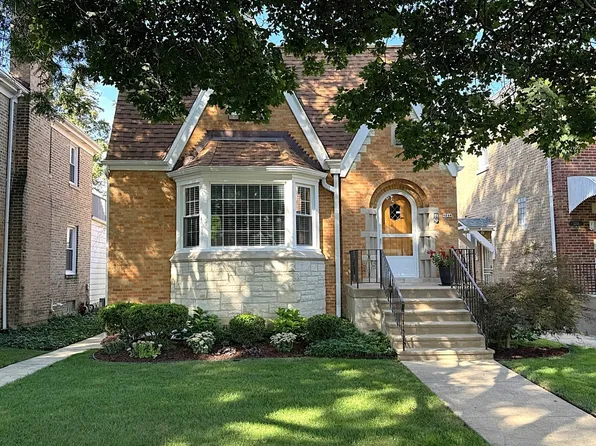 3246 N Newcastle Ave, Chicago, IL 60634