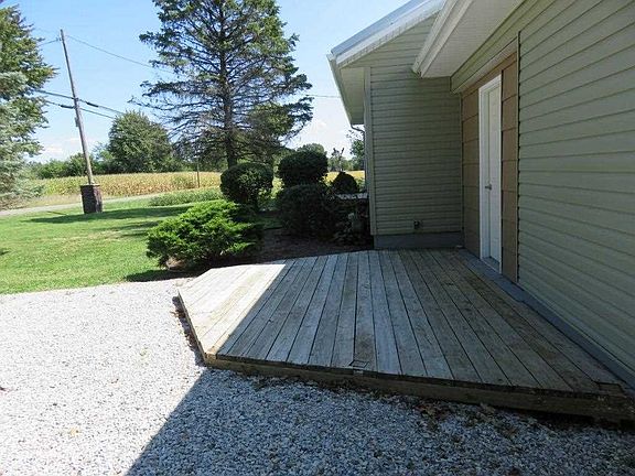 3rd image of 6959 W County Road 850 N