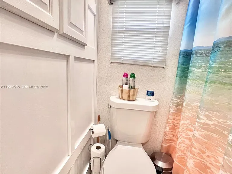 325 Calusa St #5 — Photo 6