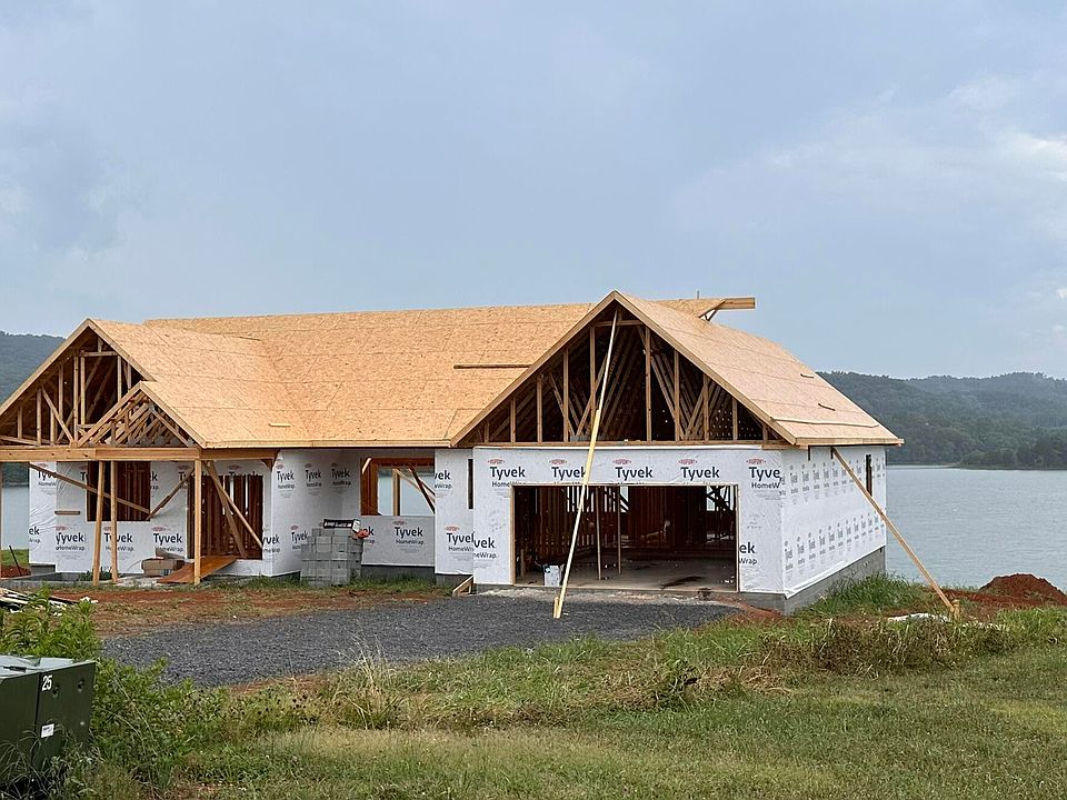 2nd image of 477 Masters Ln