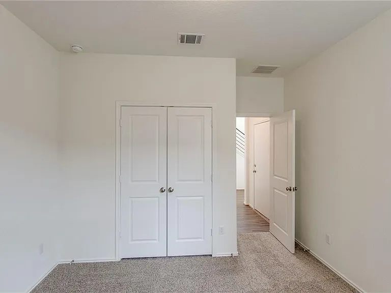 224 Montauk Loop — Photo 16