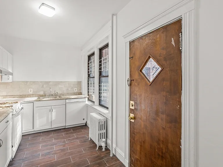 190 Chestnut Hill Ave #8 — Photo 13