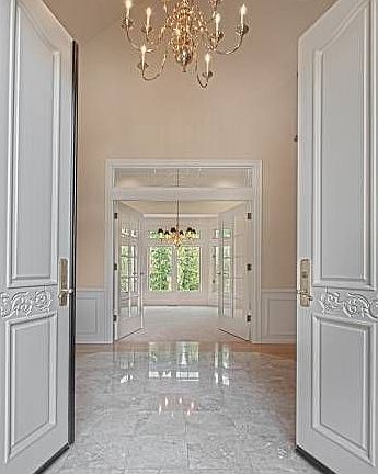 Entry/Foyer