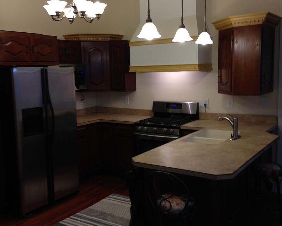 1st image of 237 Park Dr