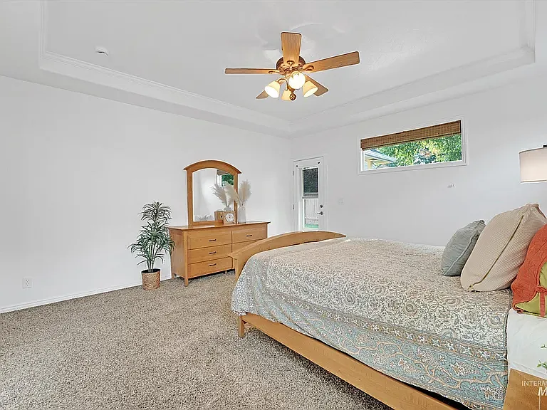 3926 N Waterloo Way — Photo 32