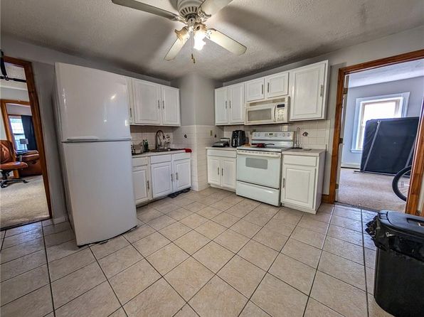 159 Warren Ave, Pawtucket, RI 02860