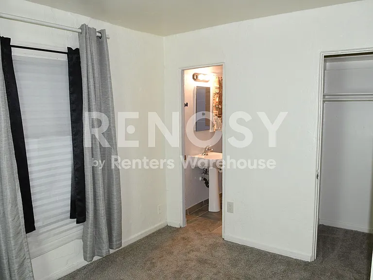 2532 E Adams St #8 — Photo 11
