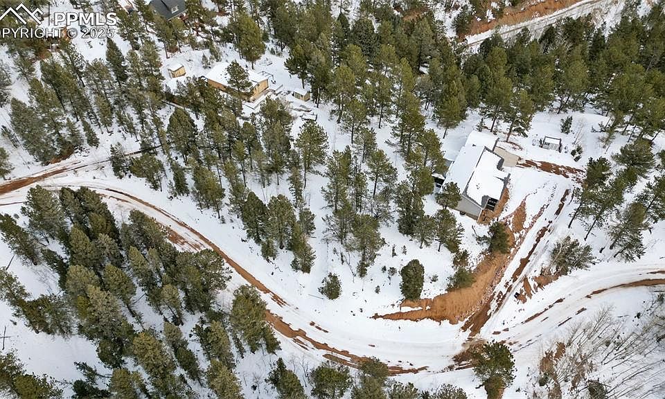 1st image of 694 Horseshoe Dr