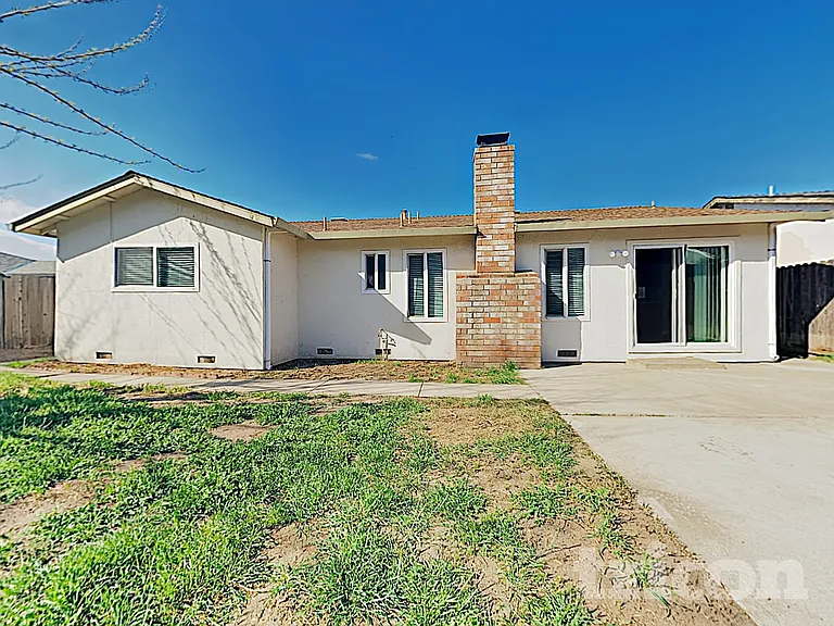 1921 Teresa Ln — Photo 15