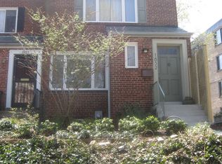 1852 Irving St NW, Washington, DC 20010