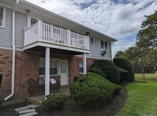 1 Hemlock Drive #F165, Bay Shore, NY 11706