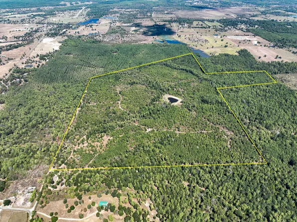 Murray Ln, Huntsville, TX 77320