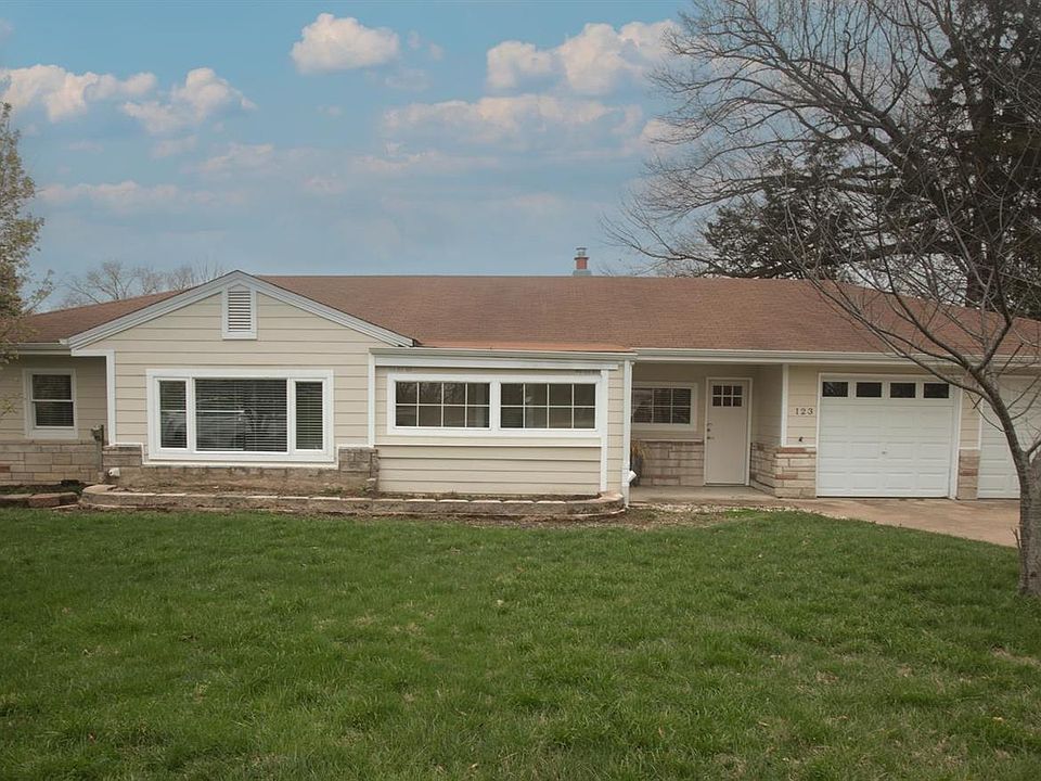 1st image of 123 Couch Ave