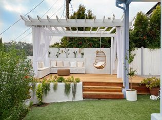 2613 Rutherford Dr, Los Angeles, CA 90068