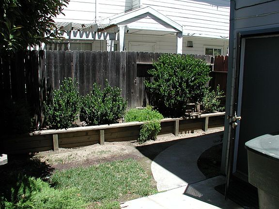 5th image of 418 8th St