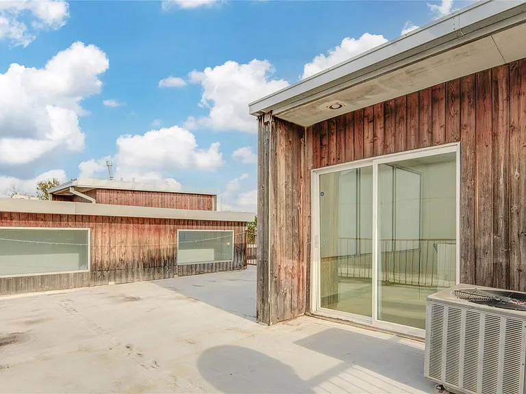 3910 Austin St — Photo 34