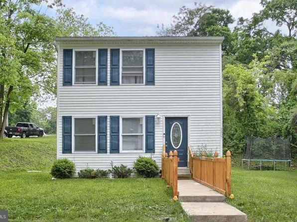 2407 Brown St, Harrisburg, PA 17109