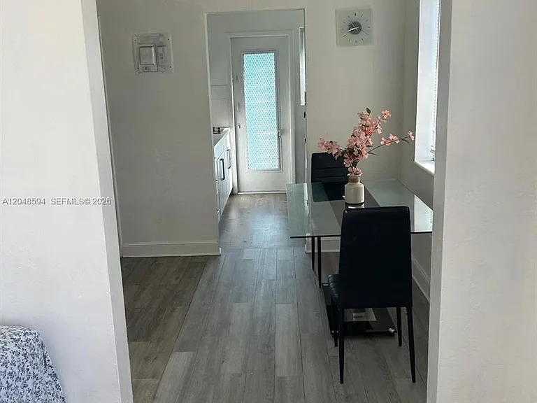 761 Euclid Ave #9 — Photo 5